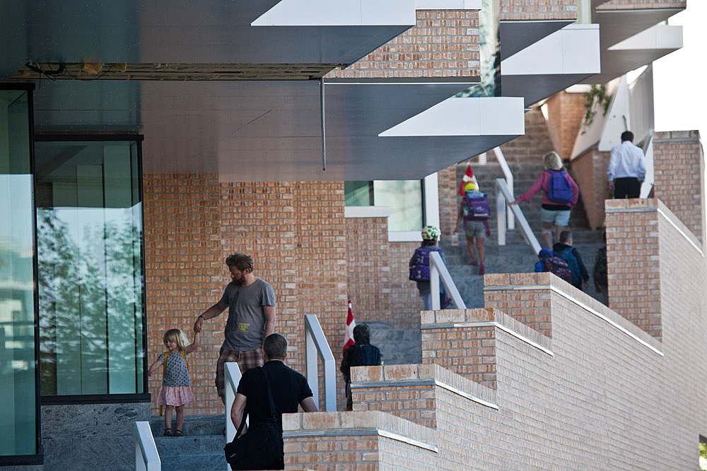 Ørestad School - architectural wayfinding