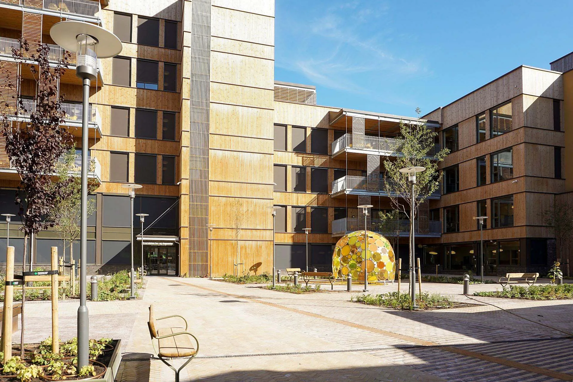 Kverndalen living and day centre library