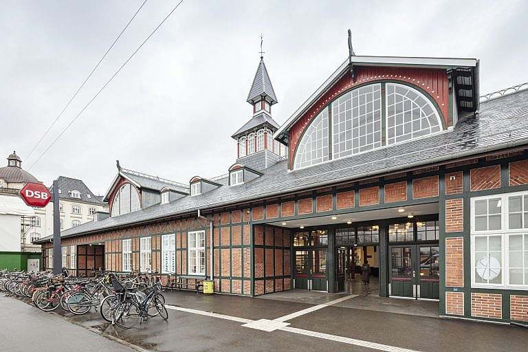 Bahnhof Østerport von außen gesehen