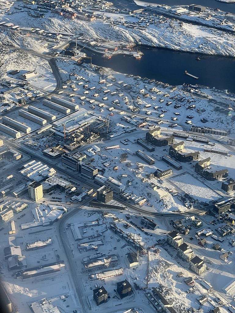 Schulbaustelle in Nuuk aus der Luft gesehen