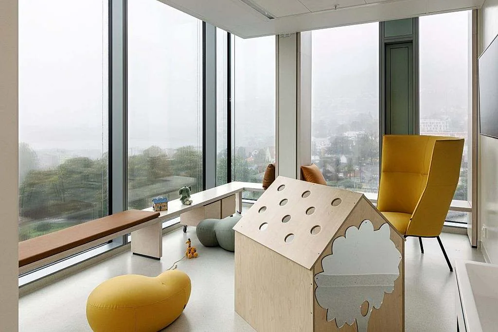 Glasblokkene II play area with a view - space planning for kids
