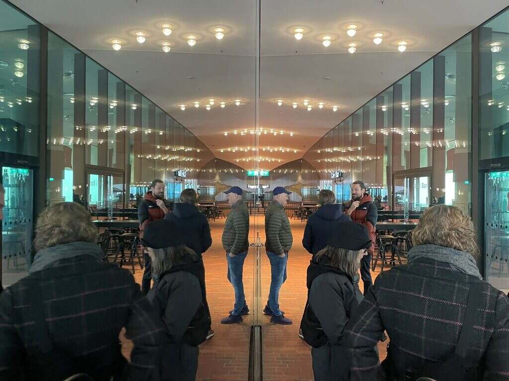 Mirroring Hamborh Elbphilharmonie