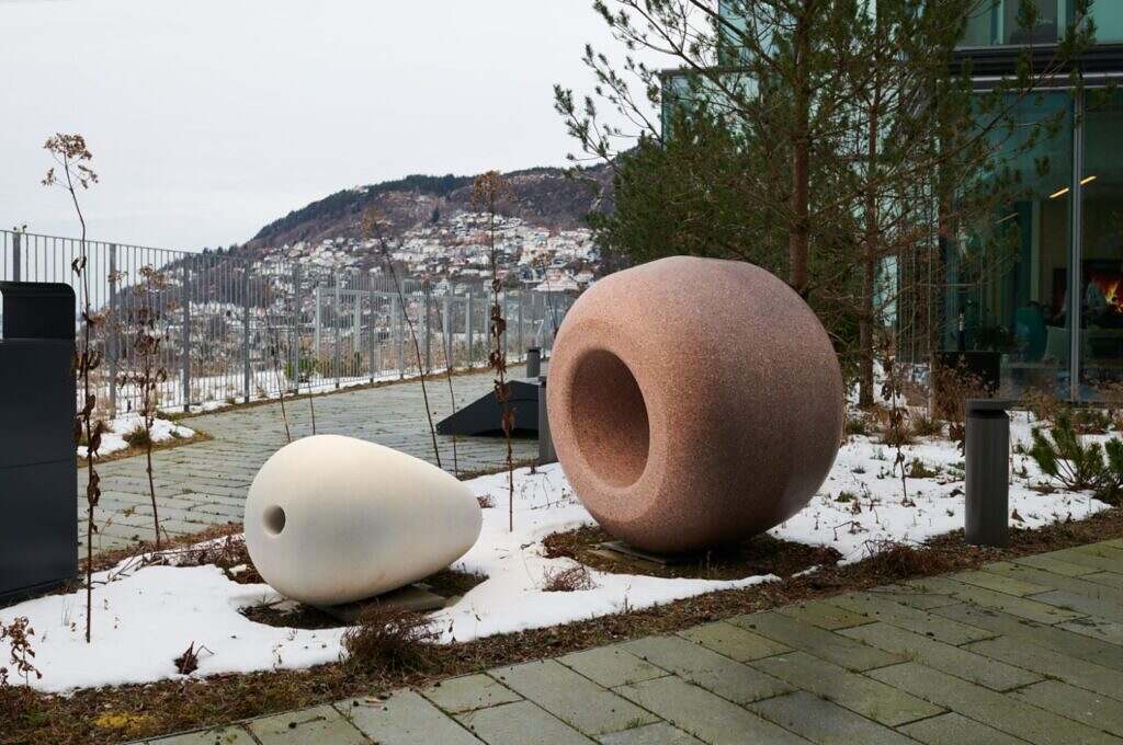 Pearls by Mari Røysamb and Ole Rosén_Photo Pål Hoff for KORO